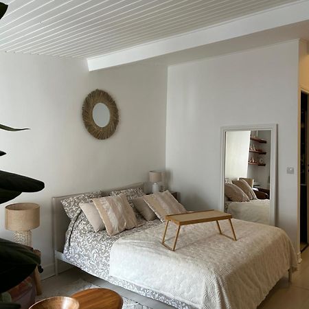 Apartamento Grand Studio Entierement Renove Au Coeur De París Exterior foto